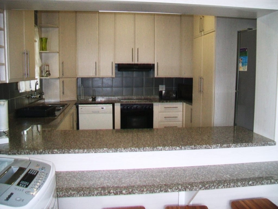 3 Bedroom Property for Sale in Uvongo KwaZulu-Natal