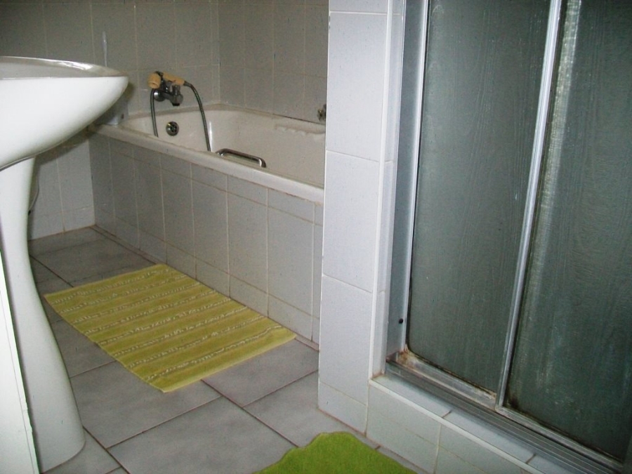 3 Bedroom Property for Sale in Uvongo KwaZulu-Natal