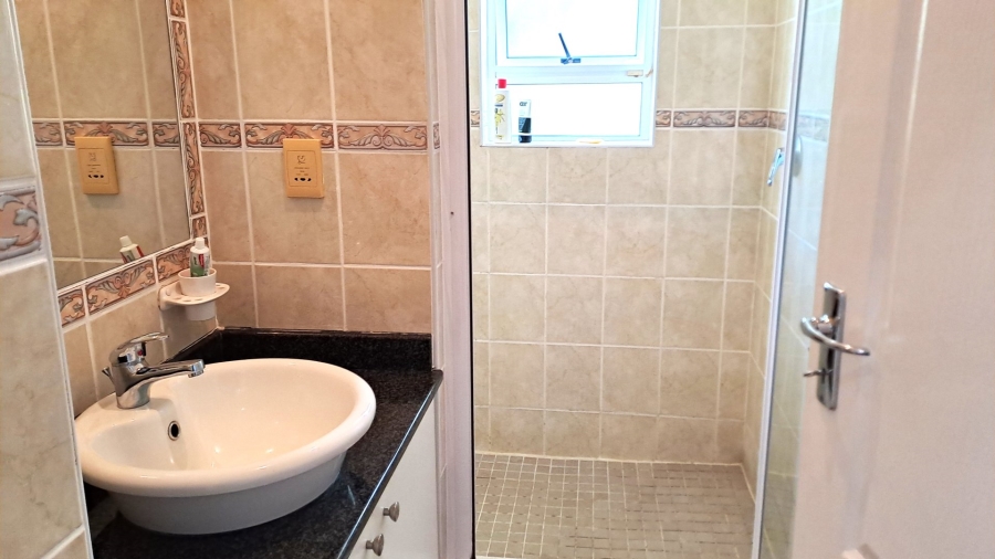 3 Bedroom Property for Sale in Port Edward KwaZulu-Natal