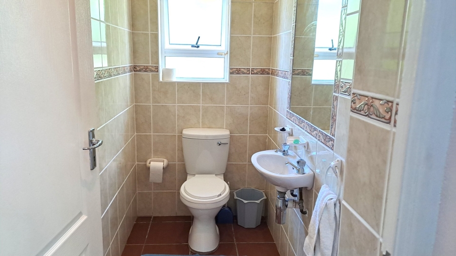 3 Bedroom Property for Sale in Port Edward KwaZulu-Natal