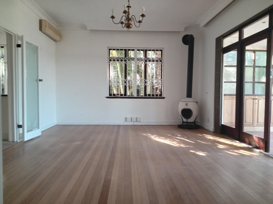 To Let 2 Bedroom Property for Rent in Glenwood KwaZulu-Natal