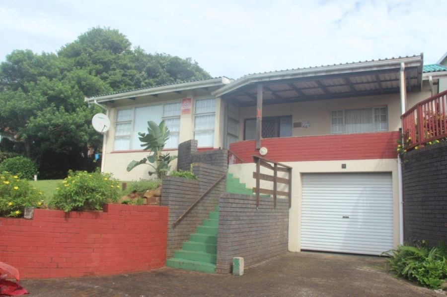 2 Bedroom Property for Sale in Umtentweni KwaZulu-Natal