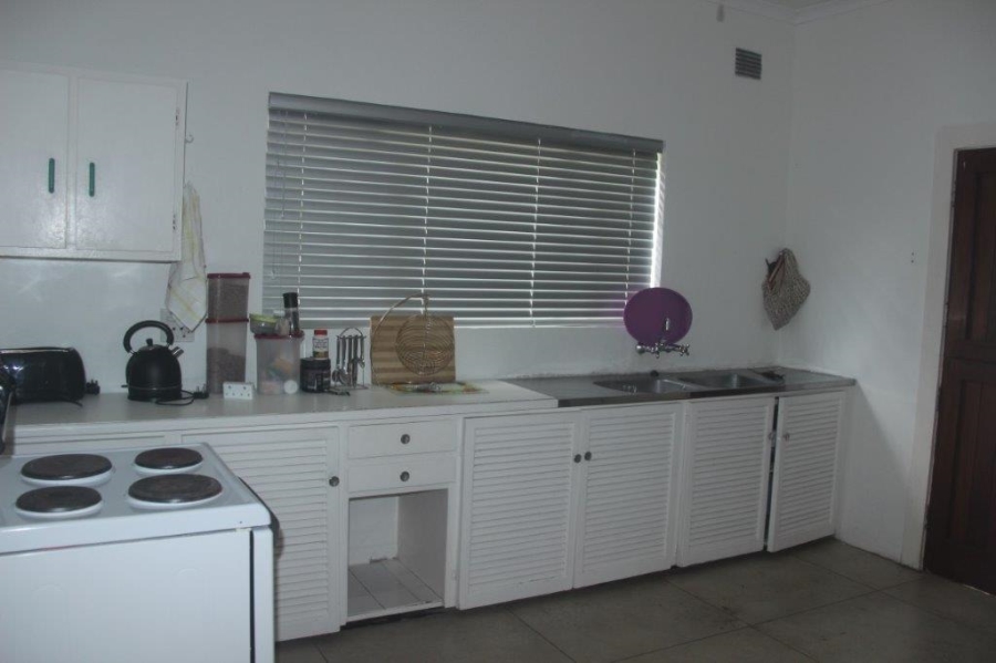 2 Bedroom Property for Sale in Umtentweni KwaZulu-Natal