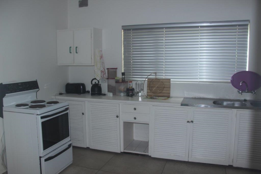 2 Bedroom Property for Sale in Umtentweni KwaZulu-Natal