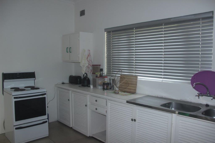 2 Bedroom Property for Sale in Umtentweni KwaZulu-Natal