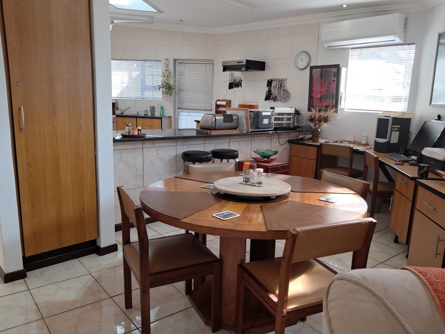 2 Bedroom Property for Sale in Southport KwaZulu-Natal