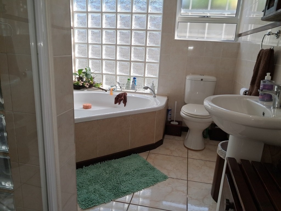 2 Bedroom Property for Sale in Southport KwaZulu-Natal