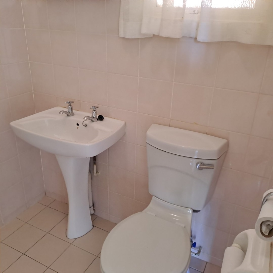 1 Bedroom Property for Sale in Scottburgh Central KwaZulu-Natal