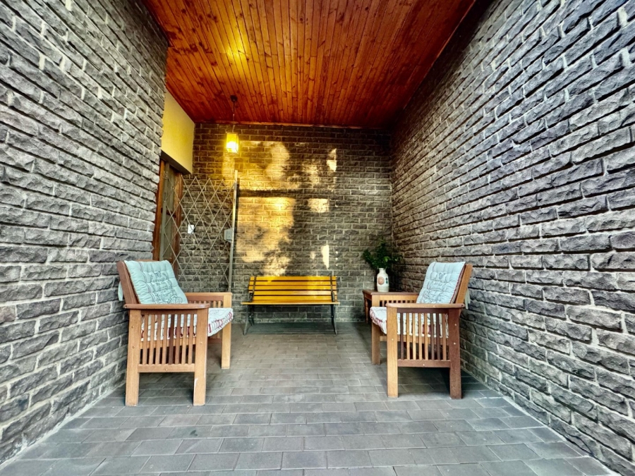 4 Bedroom Property for Sale in Huttenheights KwaZulu-Natal