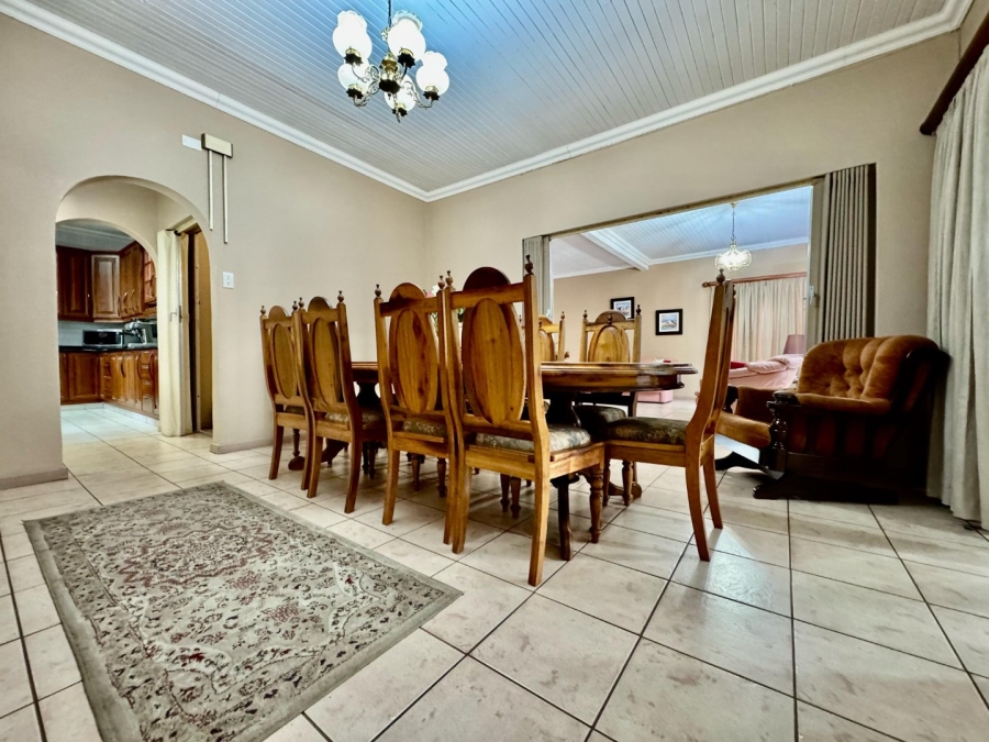 4 Bedroom Property for Sale in Huttenheights KwaZulu-Natal