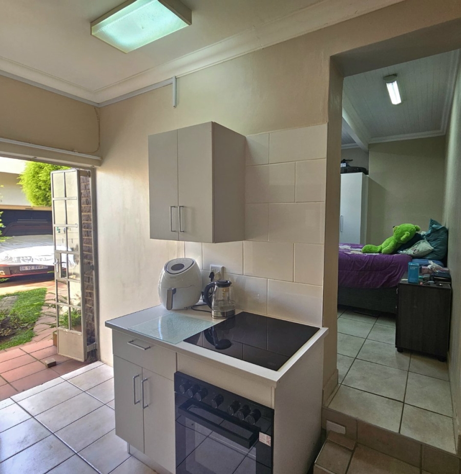 4 Bedroom Property for Sale in Huttenheights KwaZulu-Natal