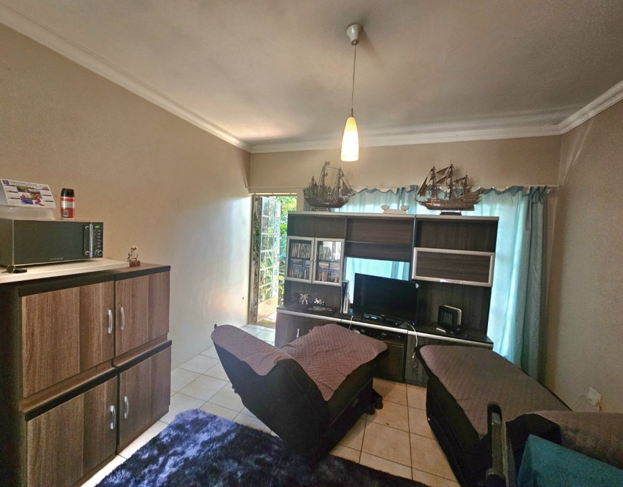 4 Bedroom Property for Sale in Huttenheights KwaZulu-Natal