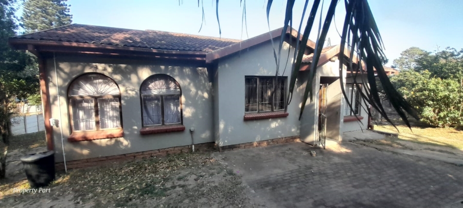 3 Bedroom Property for Sale in Uvongo KwaZulu-Natal
