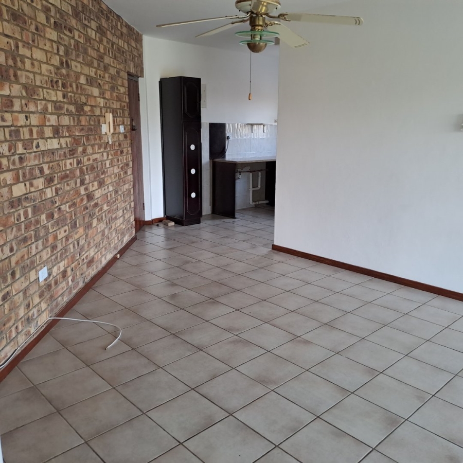 2 Bedroom Property for Sale in Freeland Park KwaZulu-Natal