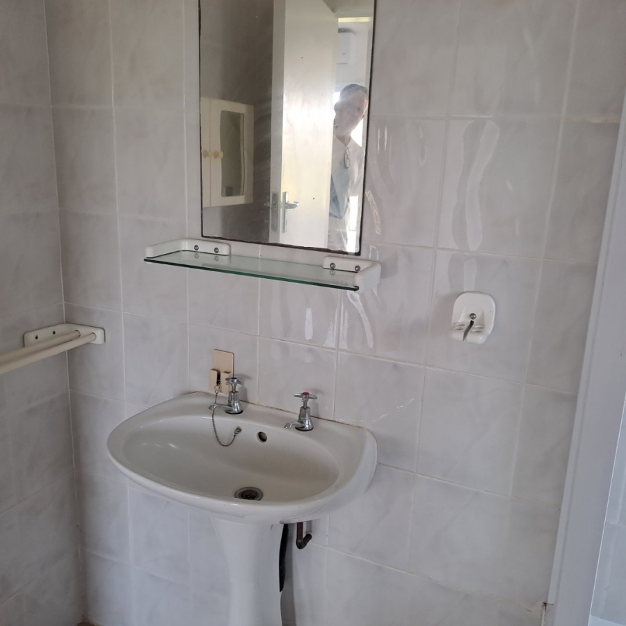 2 Bedroom Property for Sale in Freeland Park KwaZulu-Natal