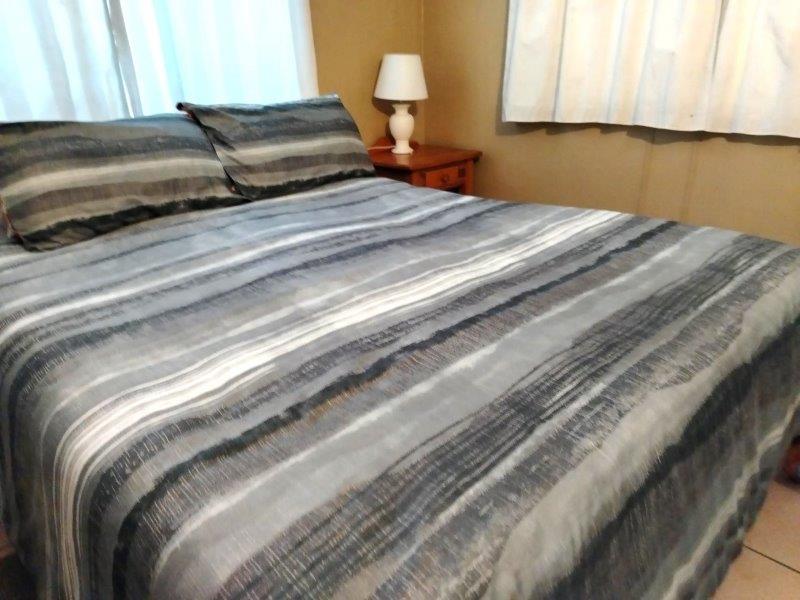 2 Bedroom Property for Sale in Hibberdene KwaZulu-Natal
