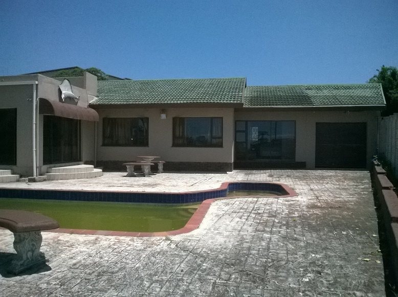 3 Bedroom Property for Sale in Uvongo KwaZulu-Natal