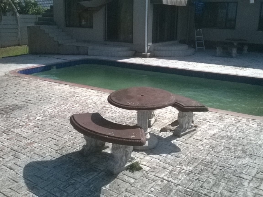 3 Bedroom Property for Sale in Uvongo KwaZulu-Natal