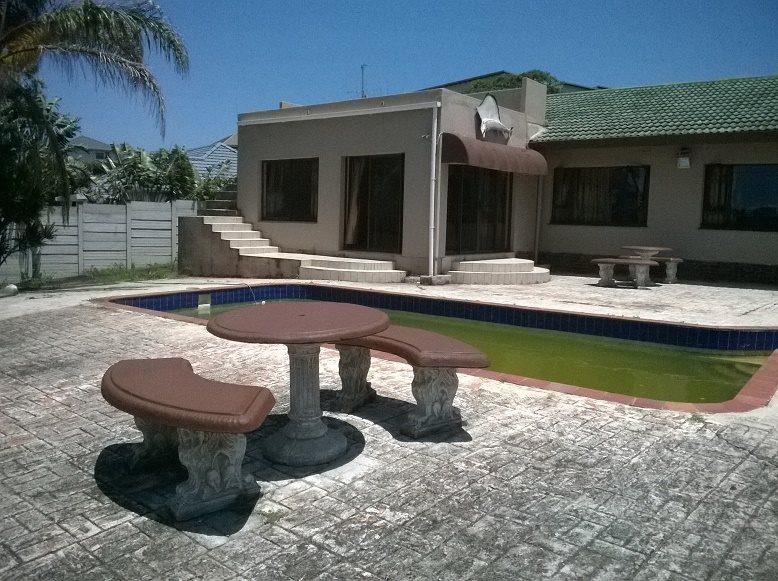 3 Bedroom Property for Sale in Uvongo KwaZulu-Natal