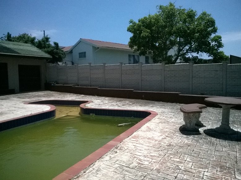 3 Bedroom Property for Sale in Uvongo KwaZulu-Natal