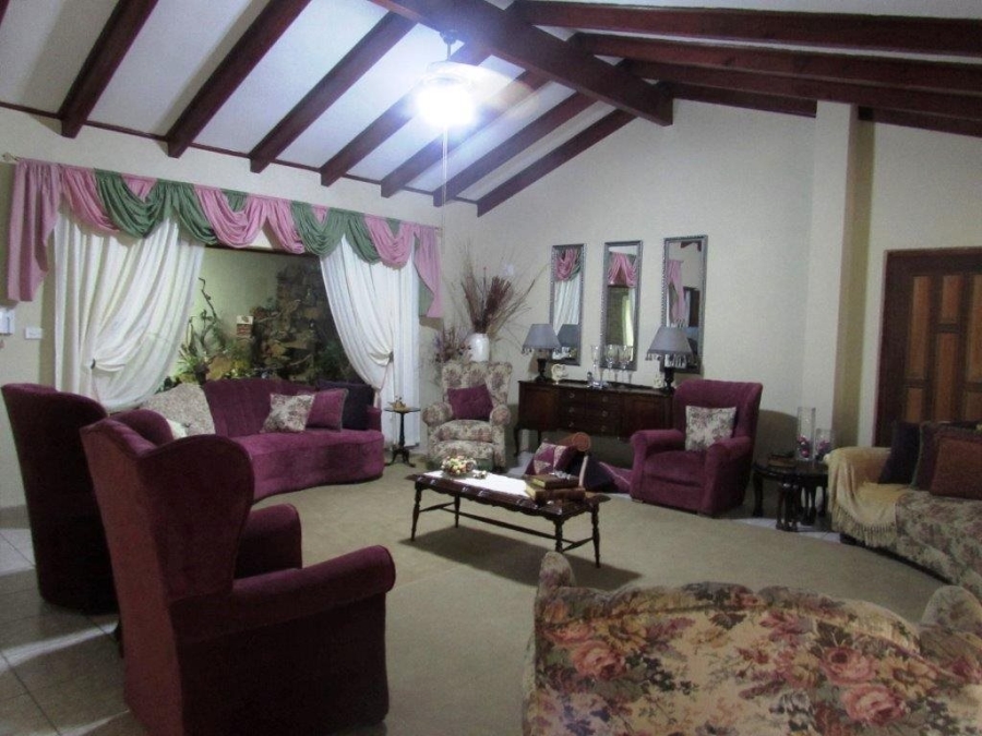 13 Bedroom Property for Sale in Umtentweni KwaZulu-Natal