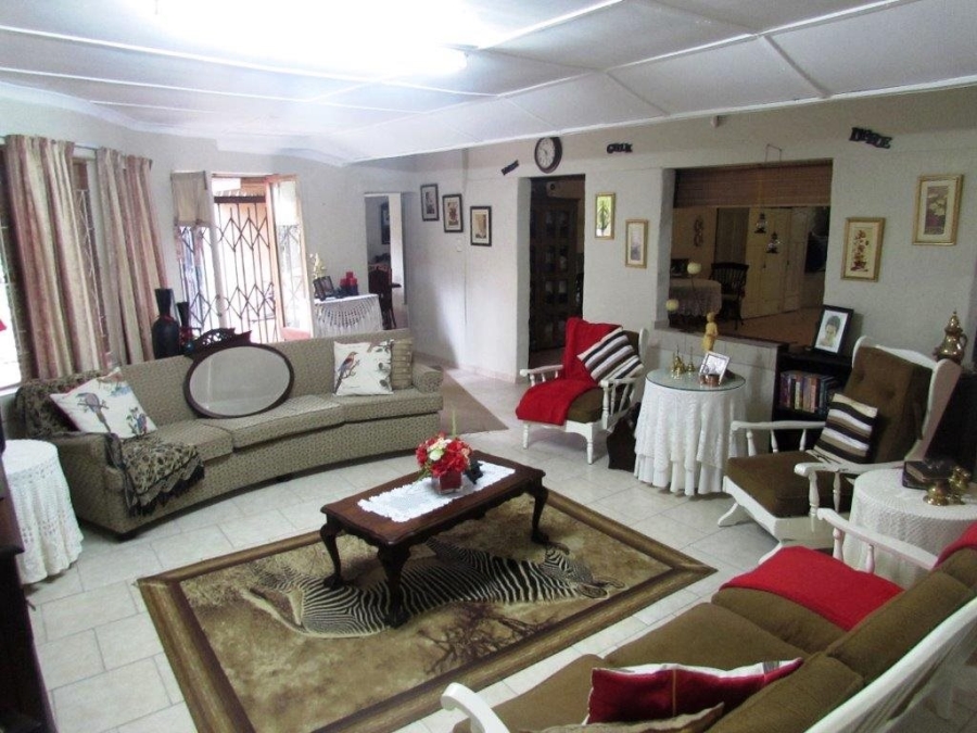 13 Bedroom Property for Sale in Umtentweni KwaZulu-Natal
