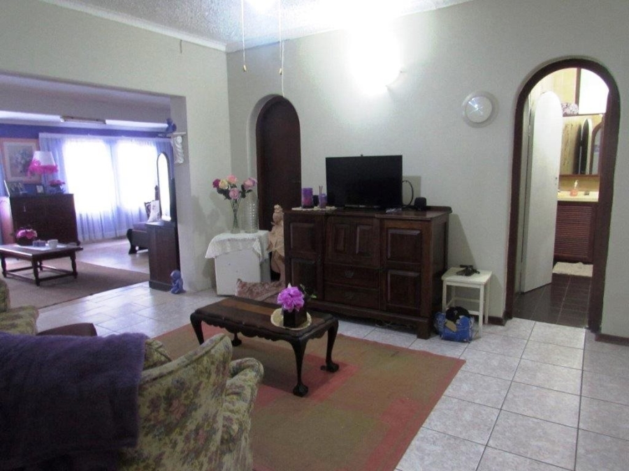 13 Bedroom Property for Sale in Umtentweni KwaZulu-Natal
