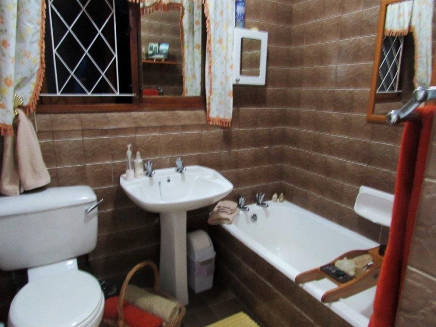 13 Bedroom Property for Sale in Umtentweni KwaZulu-Natal