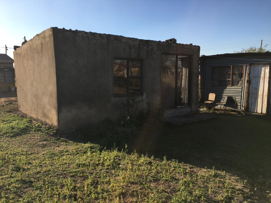 2 Bedroom Property for Sale in Madadeni C KwaZulu-Natal