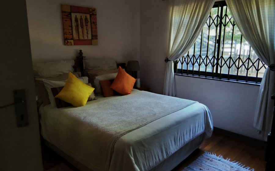 6 Bedroom Property for Sale in Amanzimtoti KwaZulu-Natal