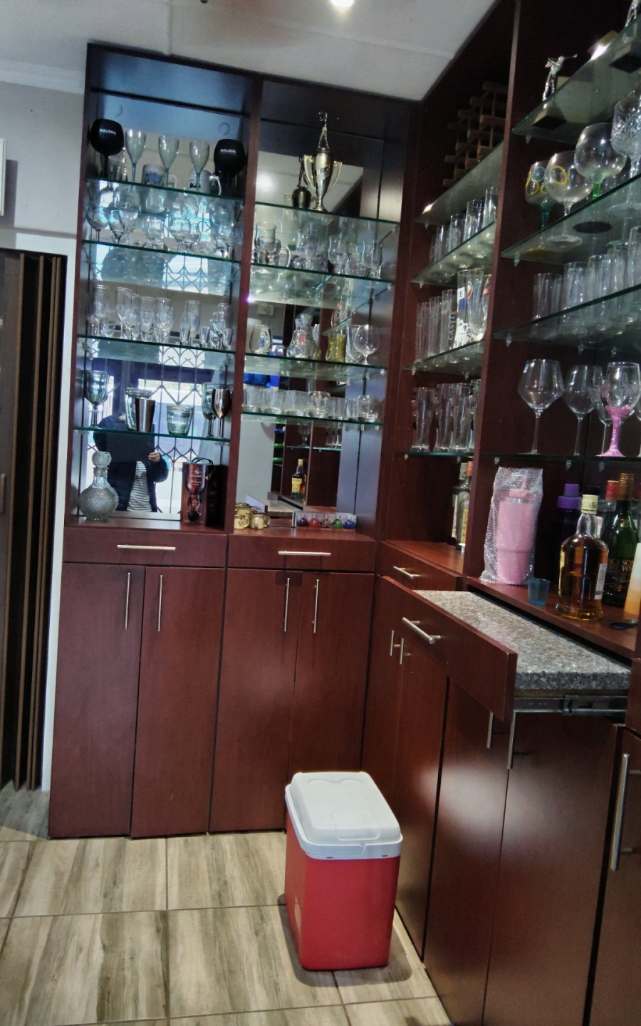 6 Bedroom Property for Sale in Amanzimtoti KwaZulu-Natal