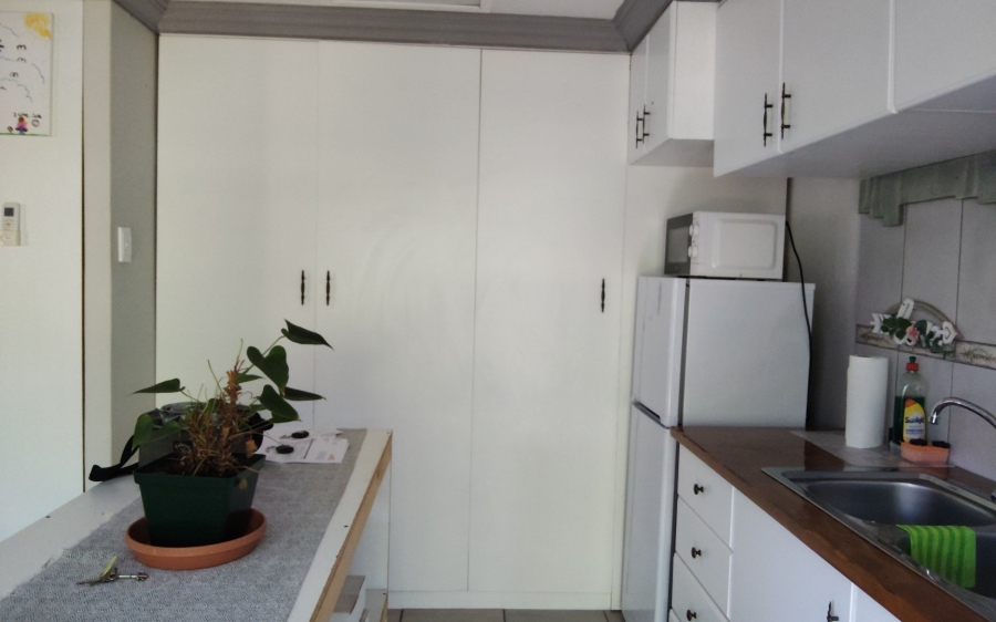 6 Bedroom Property for Sale in Amanzimtoti KwaZulu-Natal
