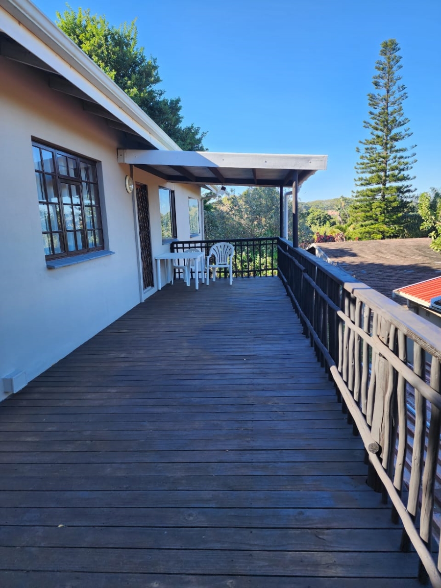 6 Bedroom Property for Sale in Amanzimtoti KwaZulu-Natal