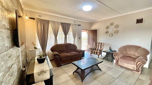 4 Bedroom Property for Sale in Margate KwaZulu-Natal