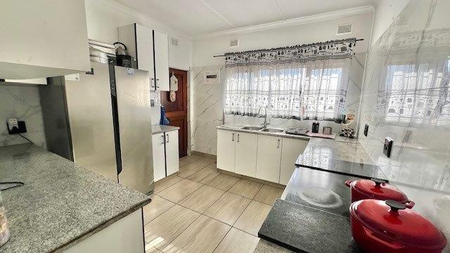 4 Bedroom Property for Sale in Margate KwaZulu-Natal
