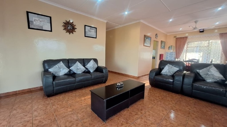 3 Bedroom Property for Sale in Marburg KwaZulu-Natal