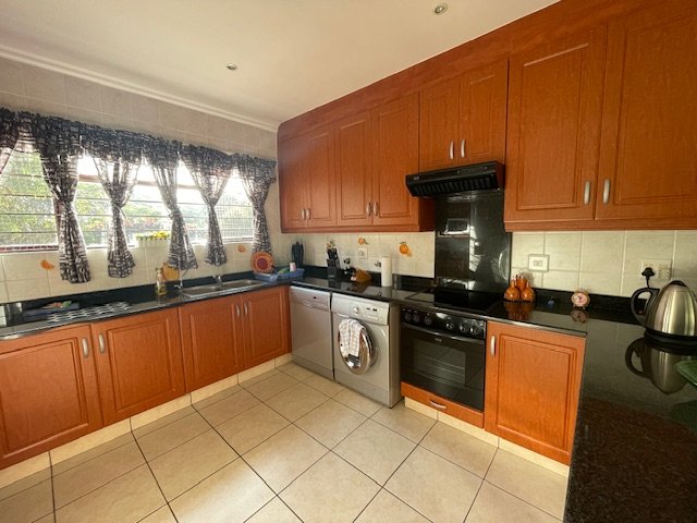 4 Bedroom Property for Sale in St Michaels On Sea KwaZulu-Natal