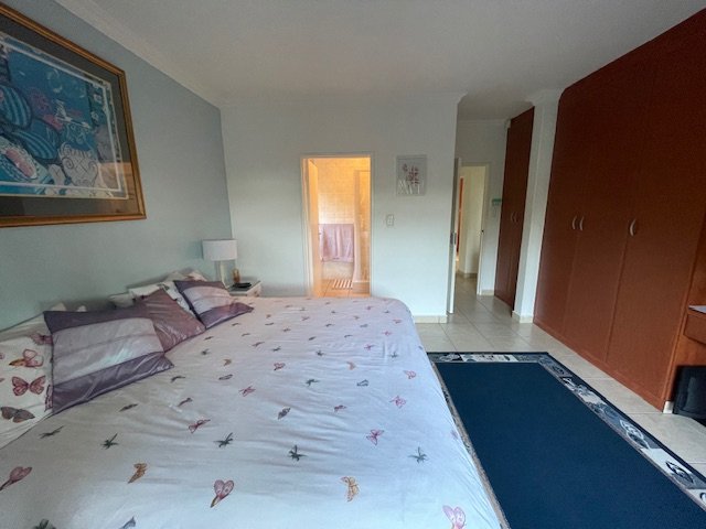 4 Bedroom Property for Sale in St Michaels On Sea KwaZulu-Natal