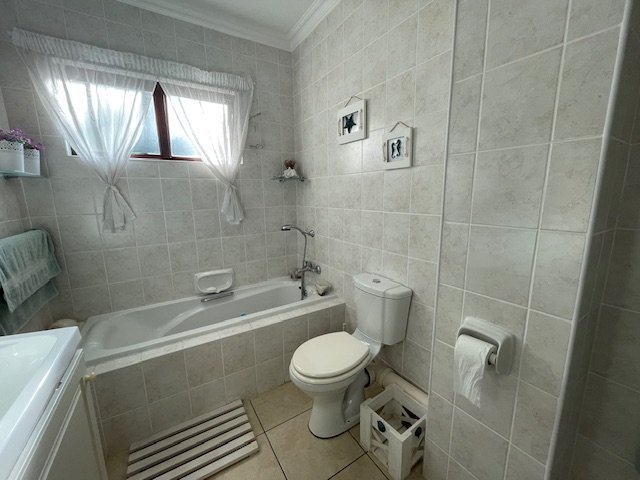 4 Bedroom Property for Sale in St Michaels On Sea KwaZulu-Natal