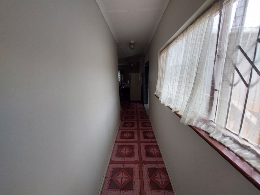 5 Bedroom Property for Sale in Everest Heights KwaZulu-Natal