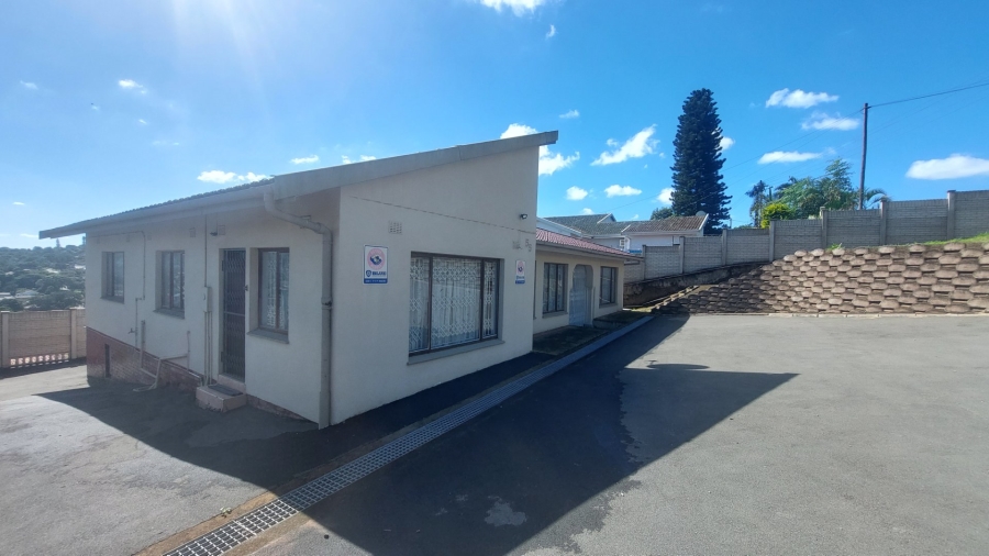 To Let 4 Bedroom Property for Rent in Umhlatuzana KwaZulu-Natal