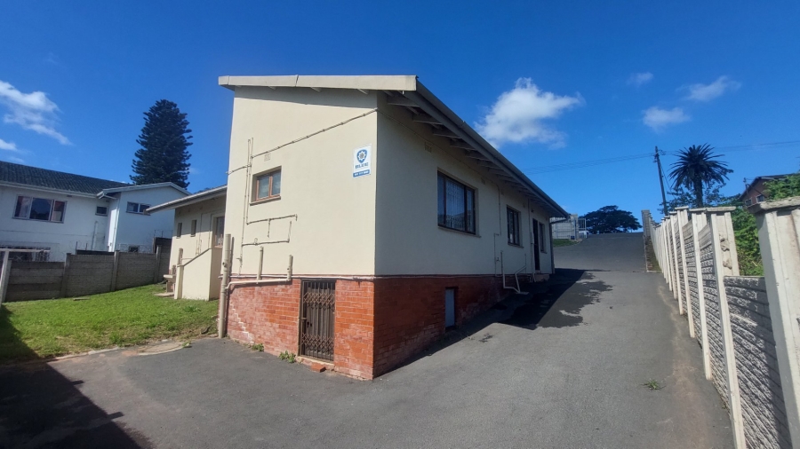 To Let 4 Bedroom Property for Rent in Umhlatuzana KwaZulu-Natal