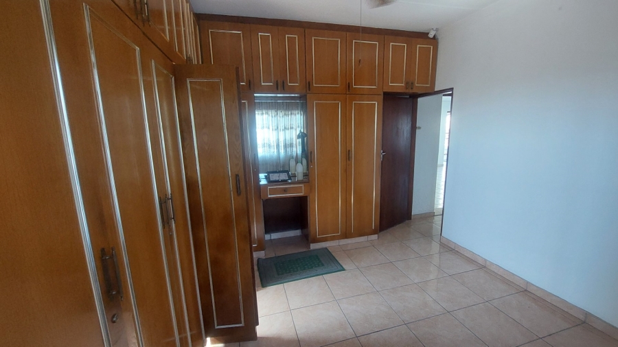 To Let 4 Bedroom Property for Rent in Umhlatuzana KwaZulu-Natal