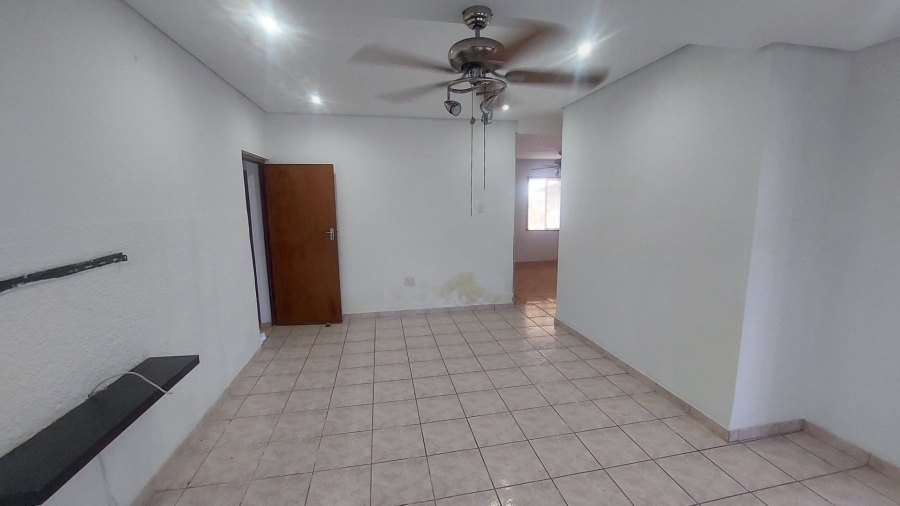 To Let 4 Bedroom Property for Rent in Umhlatuzana KwaZulu-Natal