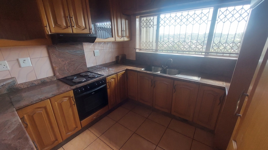 To Let 4 Bedroom Property for Rent in Umhlatuzana KwaZulu-Natal