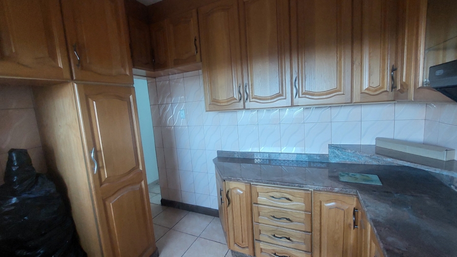 To Let 4 Bedroom Property for Rent in Umhlatuzana KwaZulu-Natal