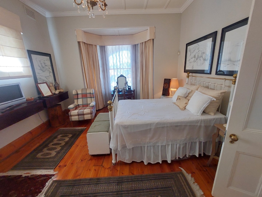 4 Bedroom Property for Sale in Essenwood KwaZulu-Natal