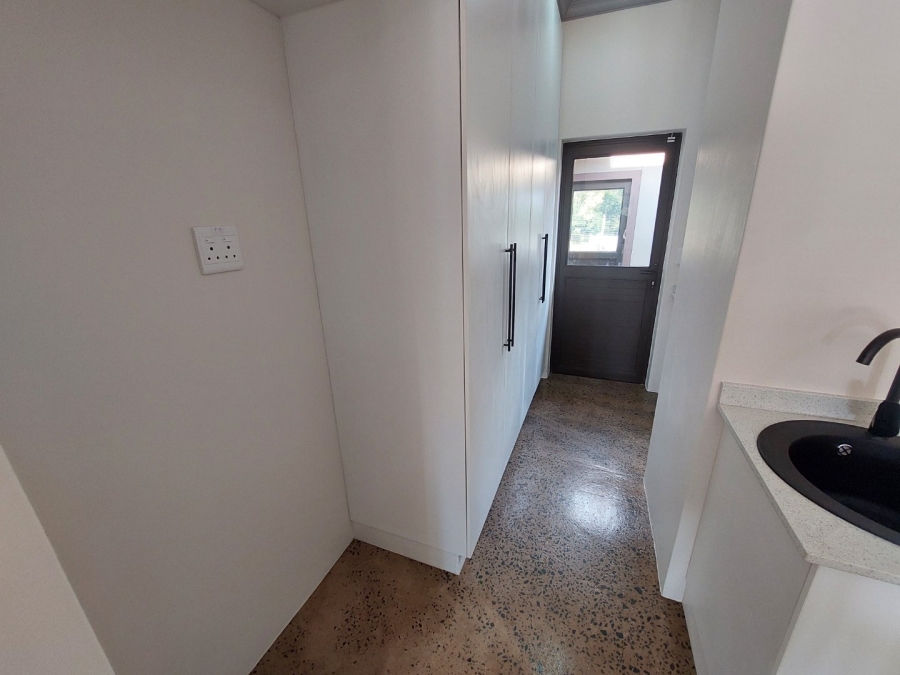 3 Bedroom Property for Sale in Crestholme KwaZulu-Natal