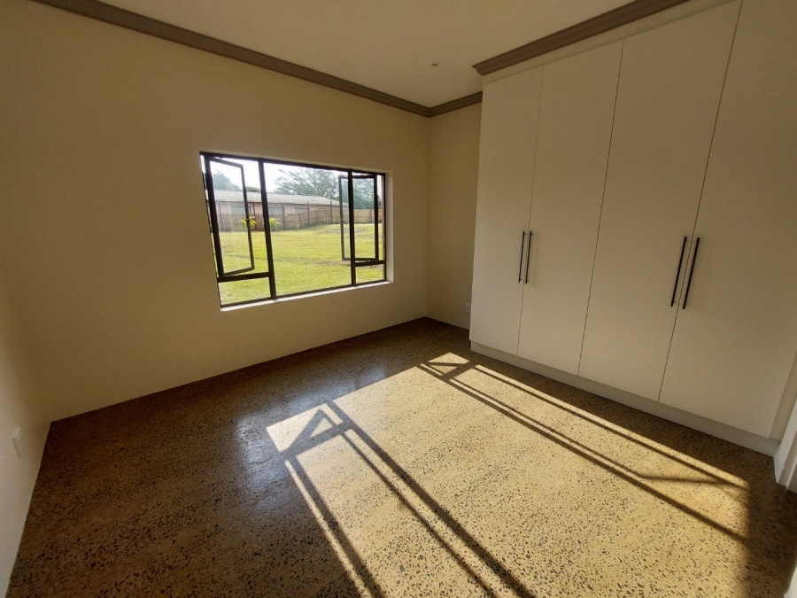 3 Bedroom Property for Sale in Crestholme KwaZulu-Natal