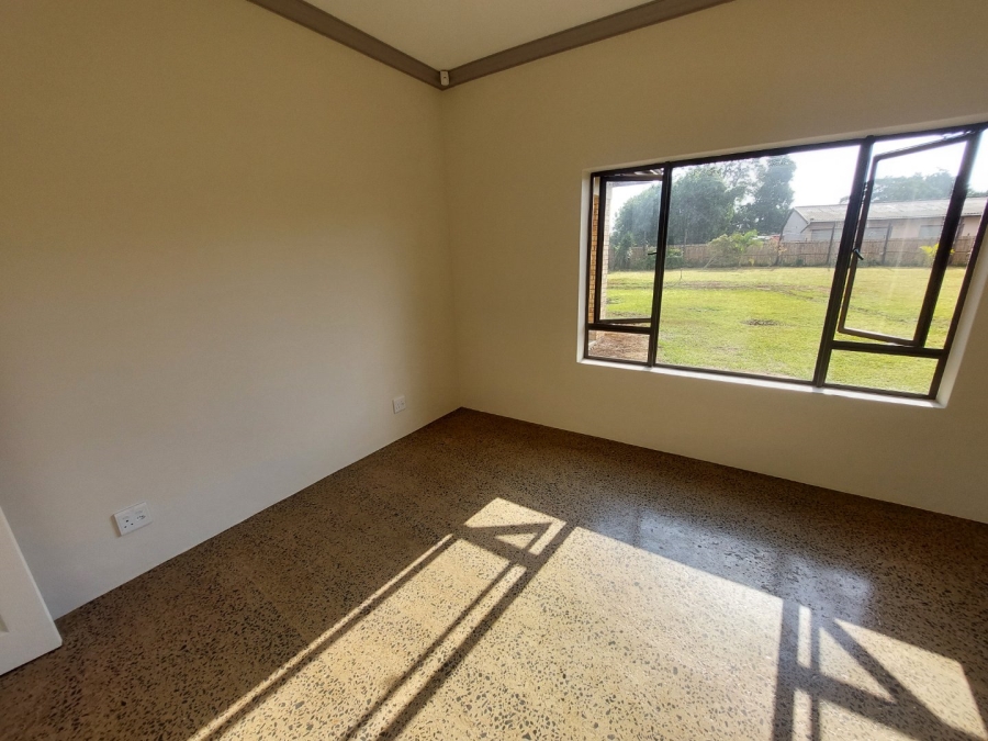 3 Bedroom Property for Sale in Crestholme KwaZulu-Natal